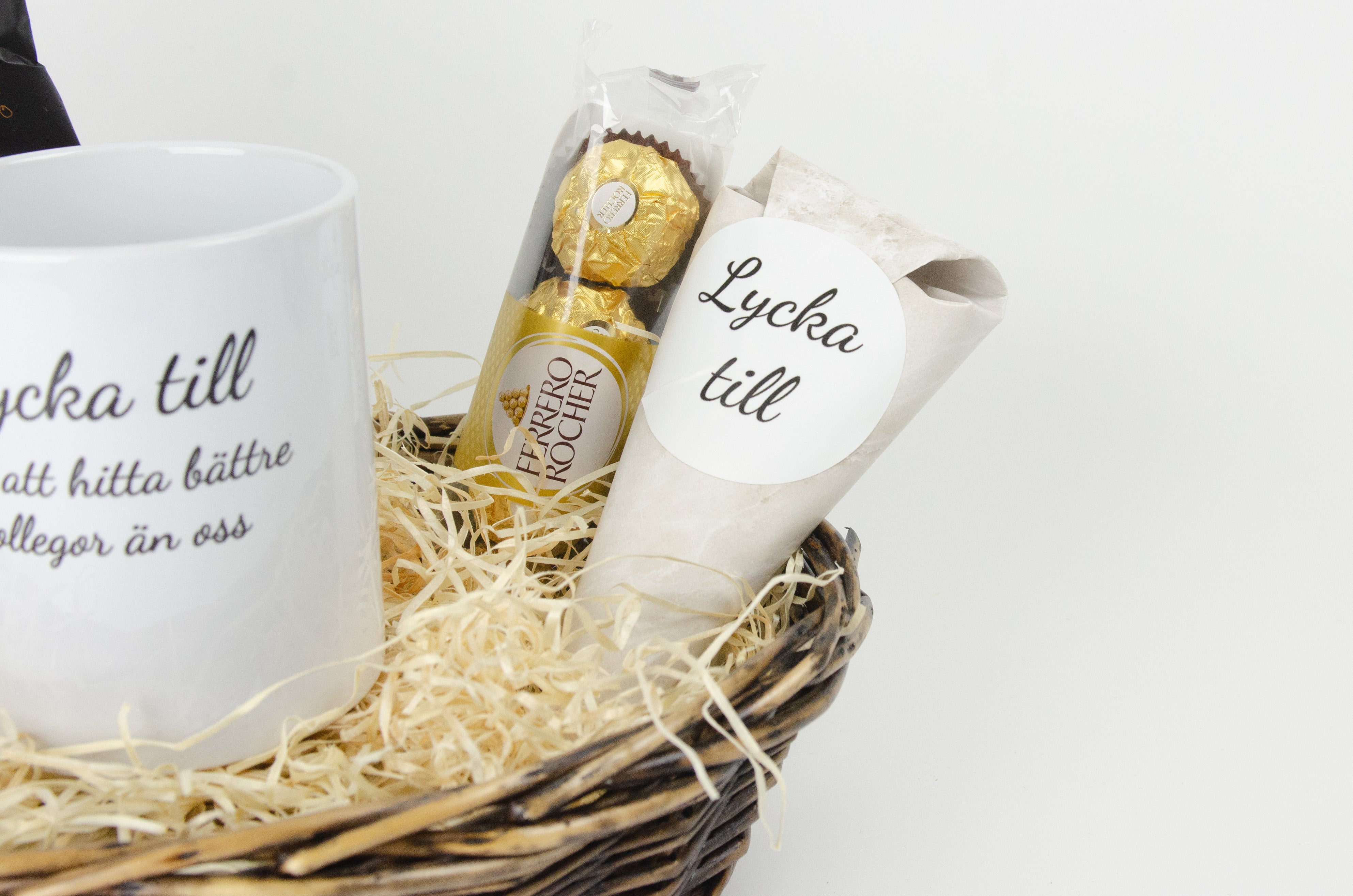 Present till kollega | Lycka till med att hitta bättre kollegor än oss | Presentkorg |