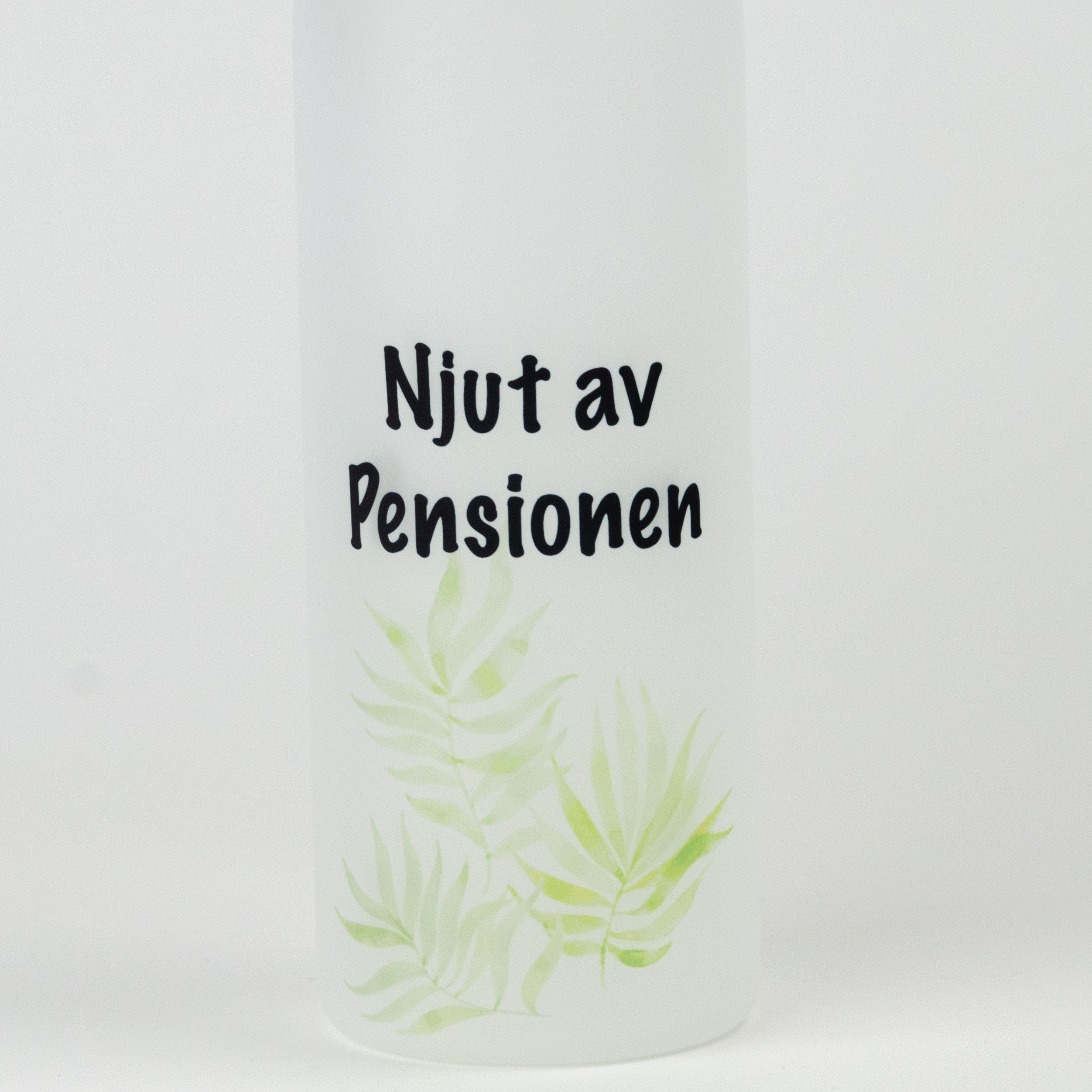 Vattenflaska till kollega | Njut av pensionen | Glasflaska | 750 ml